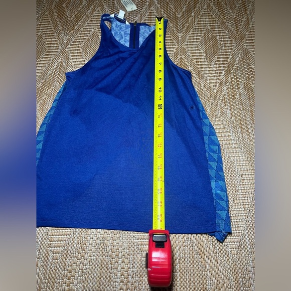 American Eagle Women's Blue Racerback Tank Top,Patterned,Size M,NWT - Picture 8 of 10